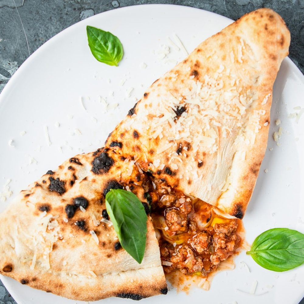 Ragu Calzone